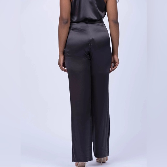 THE SEI
Slant Silk Bralette and pants set size 0 - Picture 9 of 9